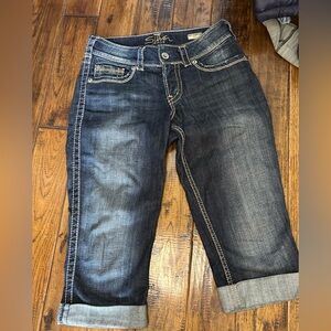 Silver Jeans Women's Cropped Denim in Dark Indigo